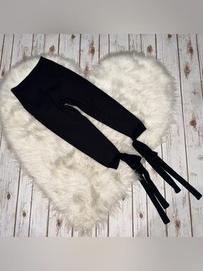 Beyond Yoga Women’s Black Tie Ballerina Leggings